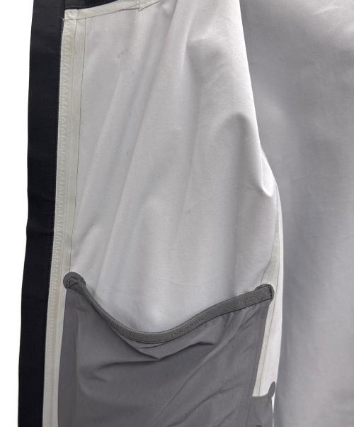 Patagonia（パタゴニア）Patagonia (パタゴニア) スノードリフタージャケット ブラック サイズ:Mの古着・服飾アイテム