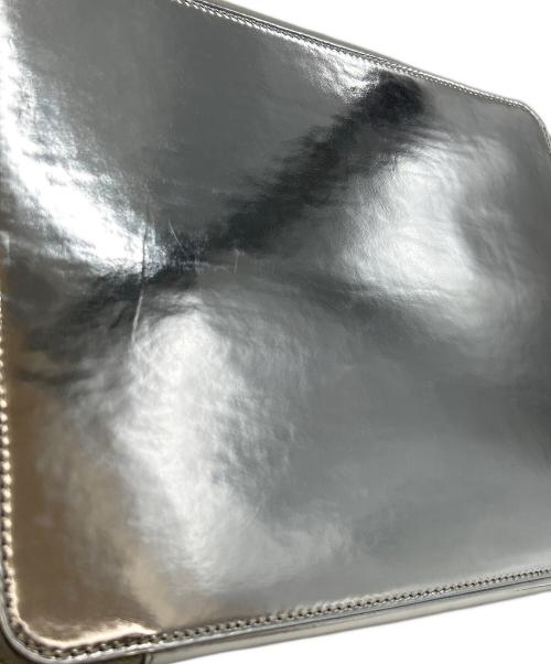 PRADA（プラダ）PRADA (プラダ) クラッチバッグ シルバーの古着・服飾アイテム