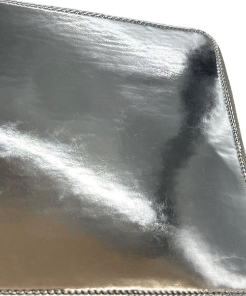 PRADA（プラダ）PRADA (プラダ) クラッチバッグ シルバーの古着・服飾アイテム