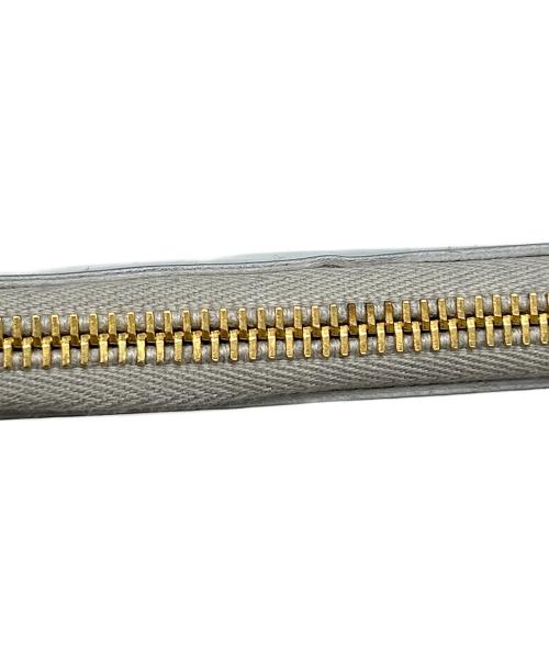 PRADA（プラダ）PRADA (プラダ) クラッチバッグ シルバーの古着・服飾アイテム