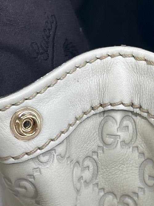GUCCI（グッチ）GUCCI (グッチ) トートバッグ スーキー グッチシマ ホワイトの古着・服飾アイテム