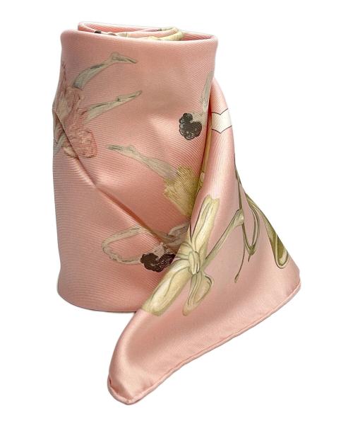 HERMES（エルメス）HERMES (エルメス) シルクスカーフ カレ90 ラ・ダンス ピンクの古着・服飾アイテム