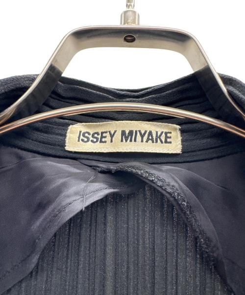 ISSEY MIYAKE（イッセイミヤケ）ISSEY MIYAKE (イッセイミヤケ) シャツジャケット ブラック サイズ:Mの古着・服飾アイテム