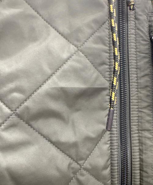 Patagonia（パタゴニア）Patagonia (パタゴニア) ダイヤモンドキルトボマーフーディ カーキ サイズ:XSの古着・服飾アイテム