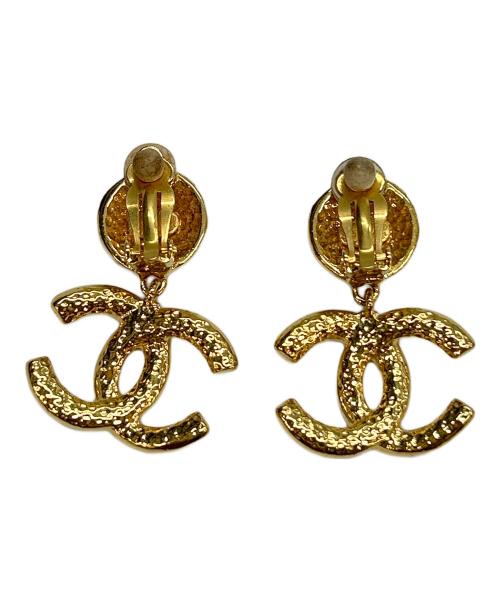 CHANEL（シャネル）CHANEL (シャネル) スウィングイヤリング ゴールドカラーの古着・服飾アイテム