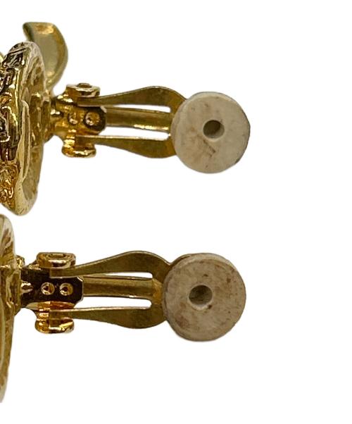 CHANEL（シャネル）CHANEL (シャネル) スウィングイヤリング ゴールドカラーの古着・服飾アイテム