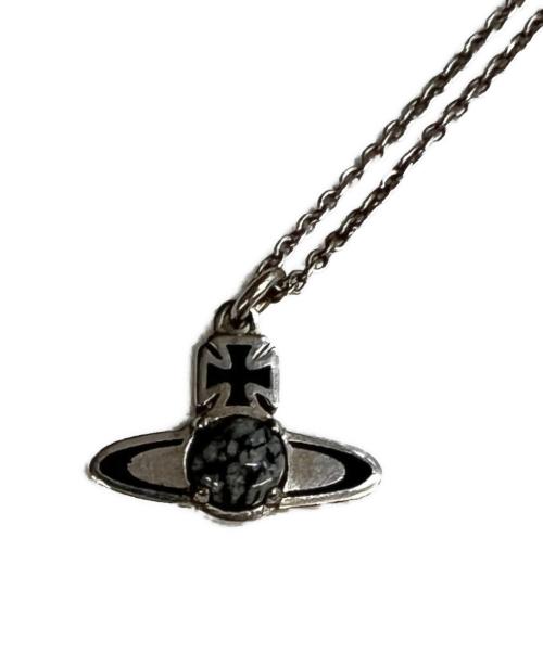 Vivienne Westwood（ヴィヴィアンウエストウッド）Vivienne Westwood (ヴィヴィアンウエストウッド) ネックレス BETSY RHODIUM ブラックの古着・服飾アイテム