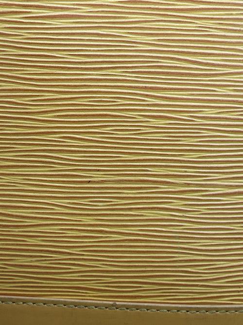 LOUIS VUITTON（ルイ ヴィトン）LOUIS VUITTON (ルイ ヴィトン) ショルダーバッグ エピ ノエ イエローの古着・服飾アイテム