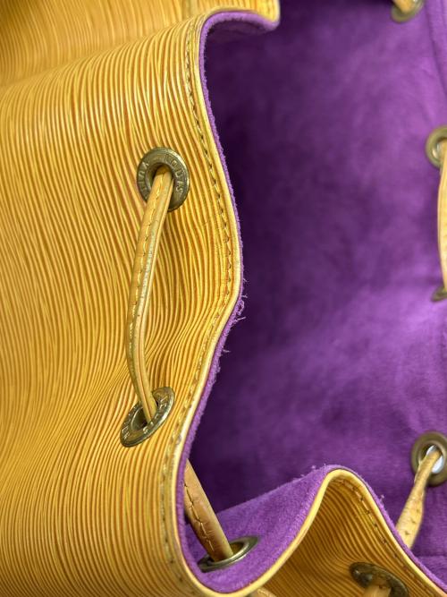 LOUIS VUITTON（ルイ ヴィトン）LOUIS VUITTON (ルイ ヴィトン) ショルダーバッグ エピ ノエ イエローの古着・服飾アイテム