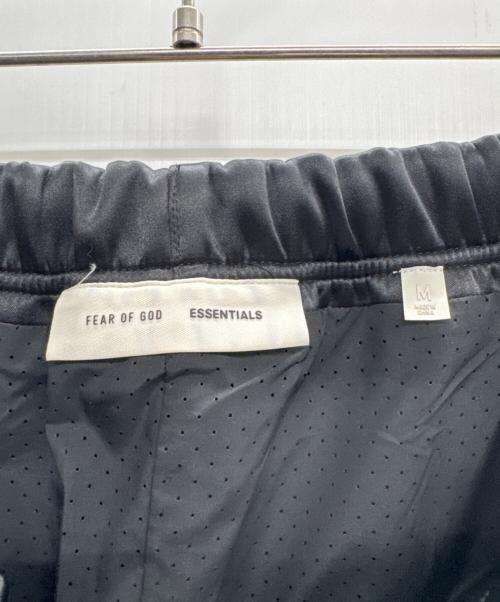 Fear Of God（フィア・オブ・ゴッド）Fear Of God (フィア・オブ・ゴッド) FOG ESSENTIALS (フィアオブゴッド エッセンシャル) ボンデッドサテントラックパンツ ブラック サイズ:Mの古着・服飾アイテム
