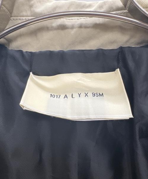1017 ALYX 9SM（テンセブンティーン アリクス ナインエスエム）1017 ALYX 9SM (テンセブンティーン アリクス ナインエスエム) ナイロンコート ベージュ サイズ:Sの古着・服飾アイテム