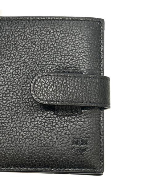 MCM（エムシーエム）MCM (エムシーエム) 2つ折り財布 ブラックの古着・服飾アイテム