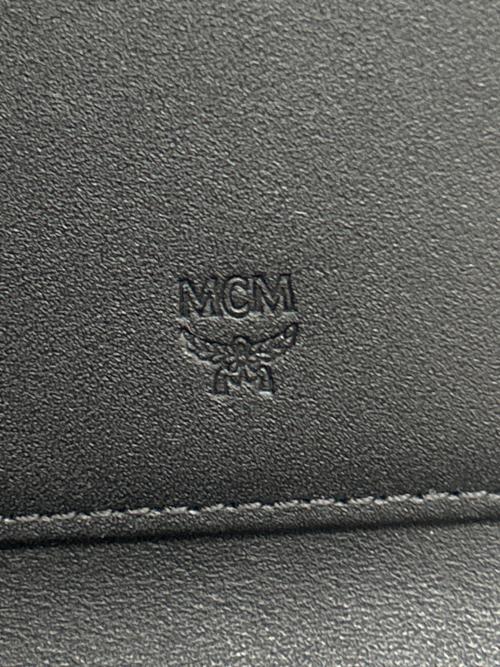 MCM（エムシーエム）MCM (エムシーエム) 2つ折り財布 ブラックの古着・服飾アイテム