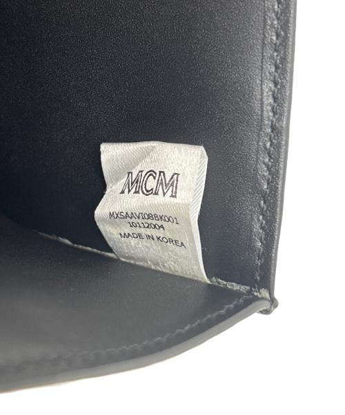 MCM（エムシーエム）MCM (エムシーエム) 2つ折り財布 ブラックの古着・服飾アイテム