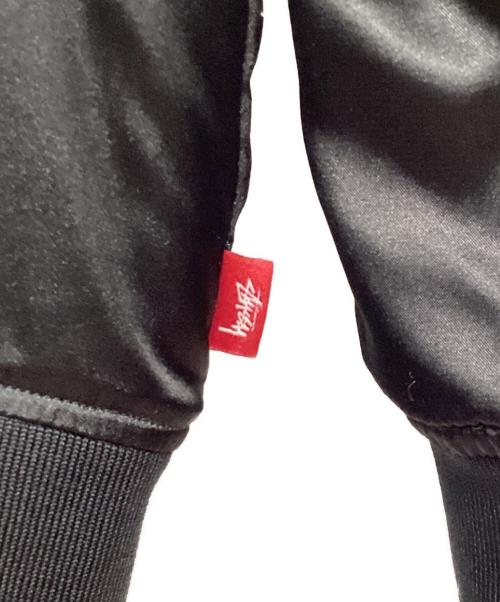stussy（ステューシー）stussy (ステューシー) ストック サテン  ジャケット ブラック×レッド サイズ:SMALLの古着・服飾アイテム