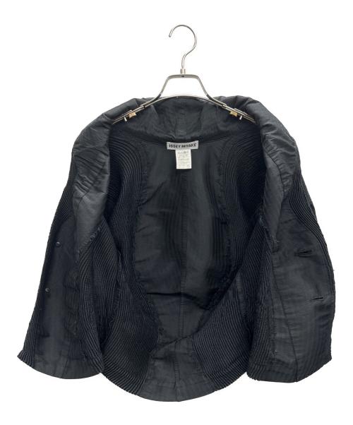 ISSEY MIYAKE（イッセイミヤケ）ISSEY MIYAKE (イッセイミヤケ) ジャケット ブラック サイズ:2の古着・服飾アイテム