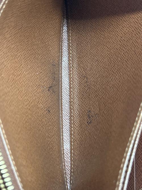 LOUIS VUITTON（ルイ ヴィトン）LOUIS VUITTON (ルイ ヴィトン) ジッピーウォレット 長財布  ブラウンの古着・服飾アイテム