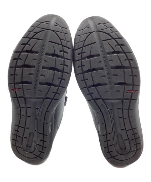 NEW BALANCE GOLF（ニューバランス ゴルフ）NEW BALANCE GOLF (ニューバランス ゴルフ) ローカットスニーカー ブラック サイズ:25の古着・服飾アイテム