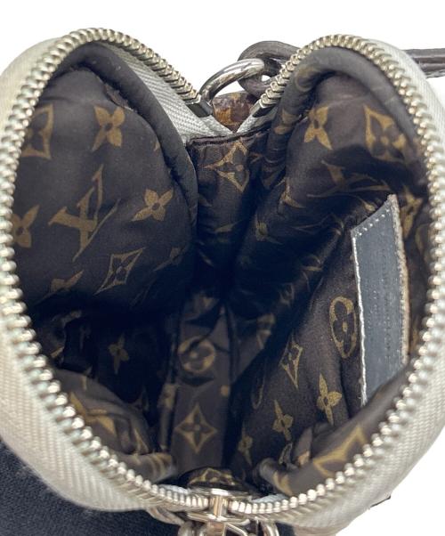 LOUIS VUITTON（ルイ ヴィトン）LOUIS VUITTON (ルイ ヴィトン) ショルダーポーチ ピロー フォンポーチ ホワイトの古着・服飾アイテム