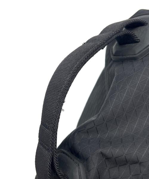 MONCLER（モンクレール）MONCLER (モンクレール) ボディーバッグ ALCHEMY BELT BAG ブラックの古着・服飾アイテム