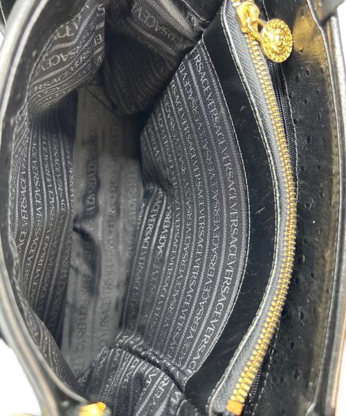 VERSACE（ヴェルサーチェ）VERSACE (ヴェルサーチェ) オーストリッチ型押しレザーバッグ ブラックの古着・服飾アイテム