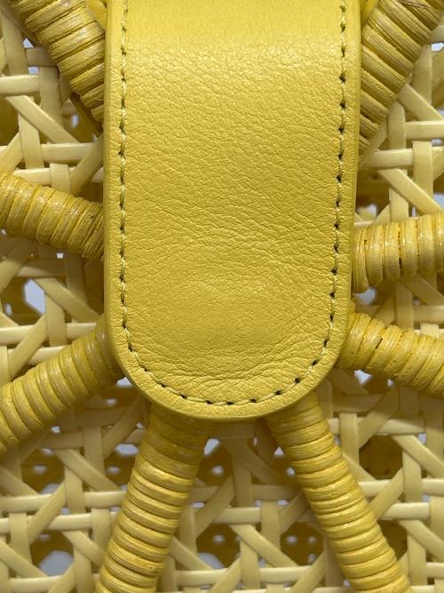 Kate Spade（ケイトスペード）Kate Spade (ケイトスペード) レモンドロップラフィアトップハンドルバッグ イエローの古着・服飾アイテム