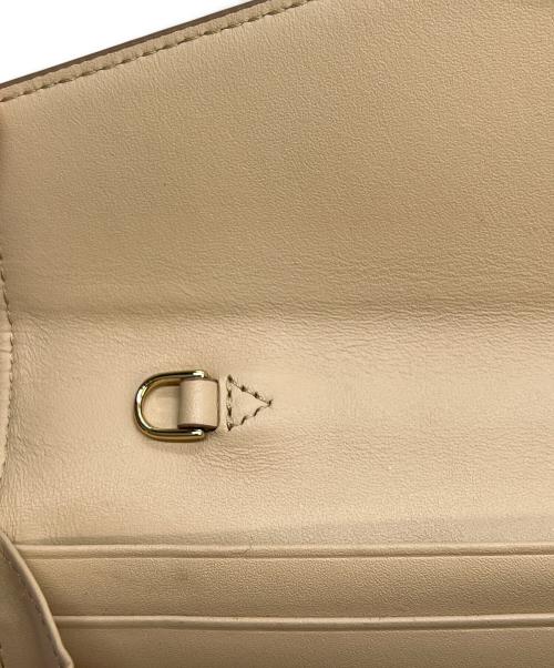 MCM（エムシーエム）MCM (エムシーエム) チェーンウォレット ベージュ×ブラックの古着・服飾アイテム