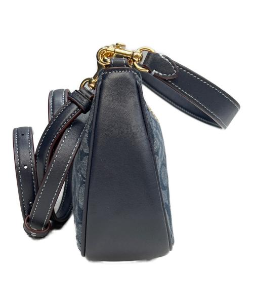 COACH（コーチ）COACH (コーチ) テリ ショルダー バッグ・シグネチャー シャンブレー ネイビーの古着・服飾アイテム