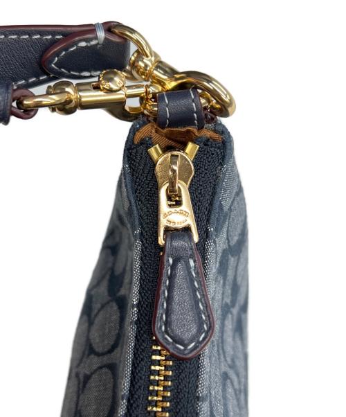 COACH（コーチ）COACH (コーチ) テリ ショルダー バッグ・シグネチャー シャンブレー ネイビーの古着・服飾アイテム