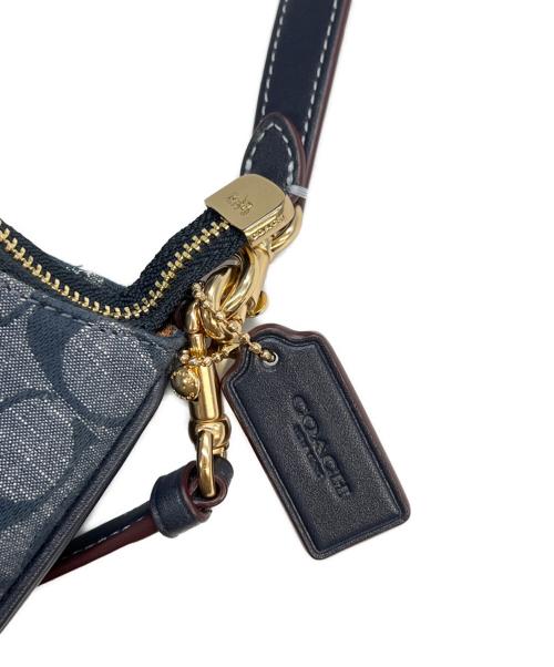 COACH（コーチ）COACH (コーチ) テリ ショルダー バッグ・シグネチャー シャンブレー ネイビーの古着・服飾アイテム