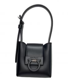 Salvatore Ferragamo（サルヴァトーレ フェラガモ）の古着「ミニバッグ トリフォリオ」｜ブラック