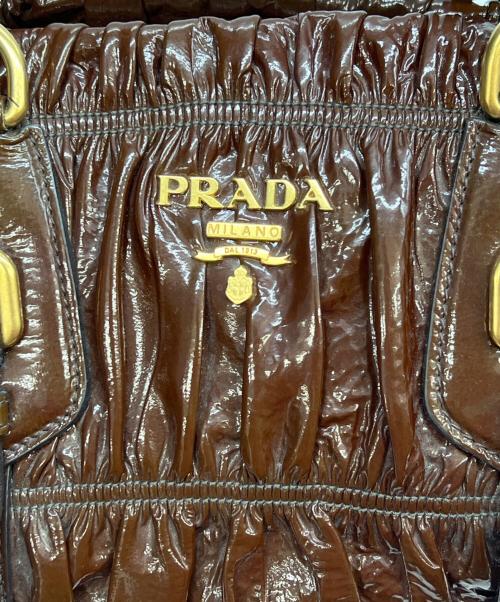 PRADA（プラダ）PRADA (プラダ) 2WAYバッグ ゴーフル ブラウンの古着・服飾アイテム