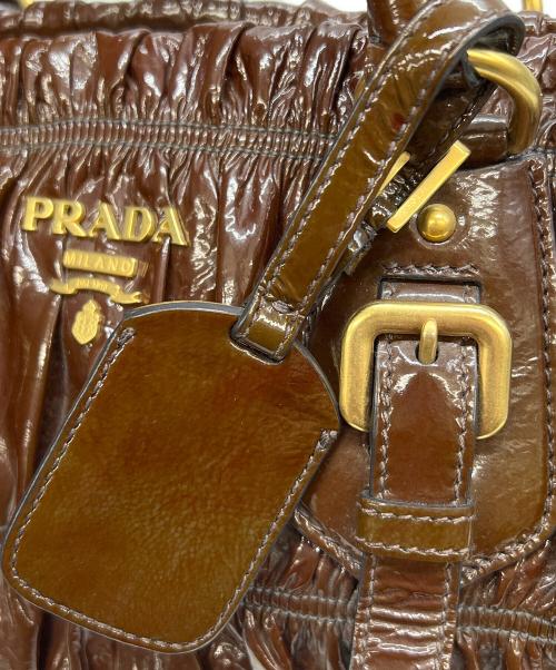 PRADA（プラダ）PRADA (プラダ) 2WAYバッグ ゴーフル ブラウンの古着・服飾アイテム