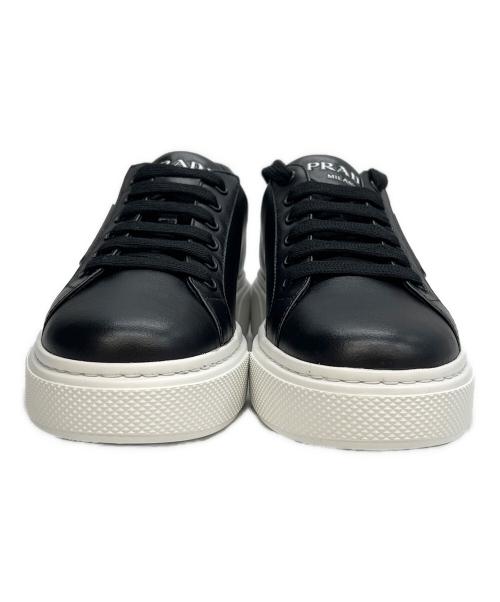 PRADA（プラダ）PRADA (プラダ) ローカットスニーカー ブラック サイズ:37の古着・服飾アイテム