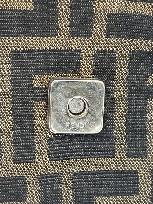 FENDI（フェンディ）FENDI (フェンディ) マンマバケット カーキ×ブラックの古着・服飾アイテム
