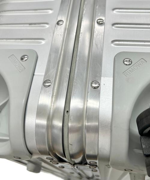 RIMOWA（リモワ）RIMOWA (リモワ) キャリーバッグ チェックイン 60L  グレーの古着・服飾アイテム