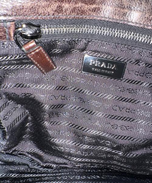 PRADA（プラダ）PRADA (プラダ) ショルダーバッグ ブラウンの古着・服飾アイテム