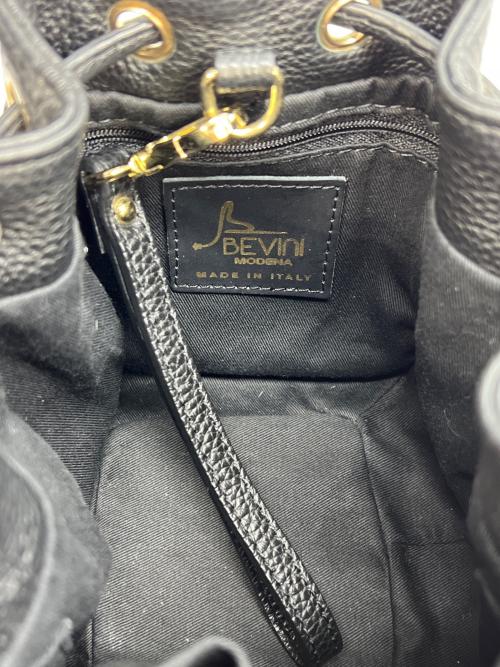 bevini（ベヴィニ）bevini (ベヴィニ) ハラコ巾着型ショルダーバッグ  ホワイト×ブラックの古着・服飾アイテム