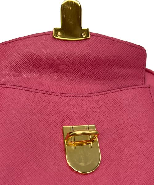 PRADA（プラダ）PRADA (プラダ) ショルダーバッグ サフィアーノレザー カメラバッグショルダー ピンクの古着・服飾アイテム