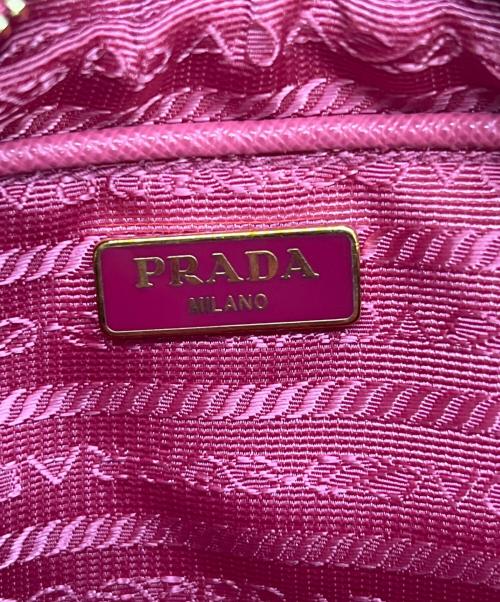 PRADA（プラダ）PRADA (プラダ) ショルダーバッグ サフィアーノレザー カメラバッグショルダー ピンクの古着・服飾アイテム