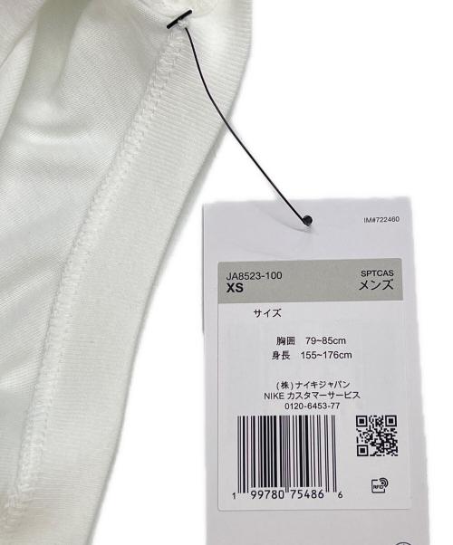 NIKE（ナイキ）NIKE (ナイキ) BTS (ビーティーエス) NIKE×BTS ツアーTシャツ  ホワイト サイズ:XS 未使用品の古着・服飾アイテム
