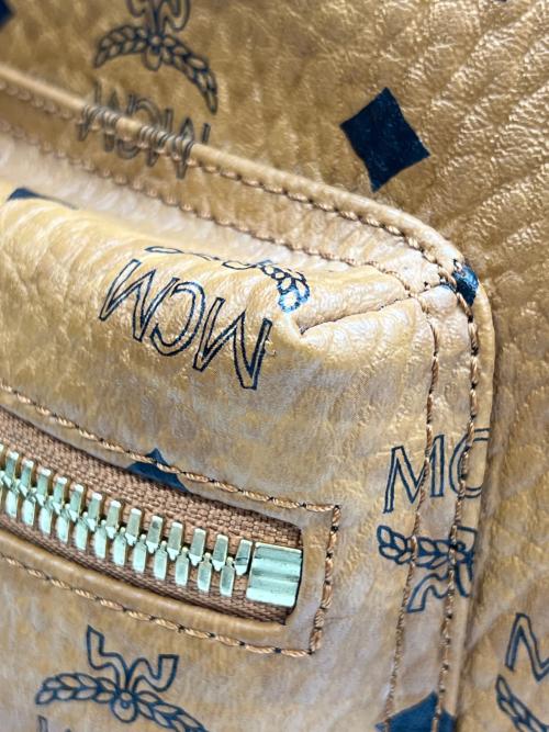 MCM（エムシーエム）MCM (エムシーエム) Stark サイドスタッズ バックパック ブラウンの古着・服飾アイテム