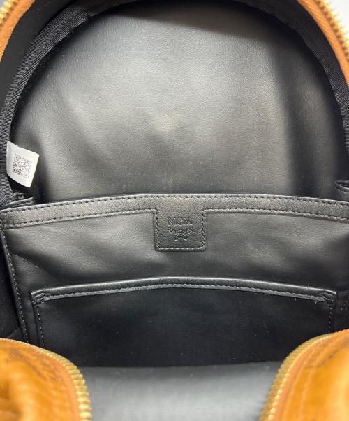 MCM（エムシーエム）MCM (エムシーエム) Stark サイドスタッズ バックパック ブラウンの古着・服飾アイテム