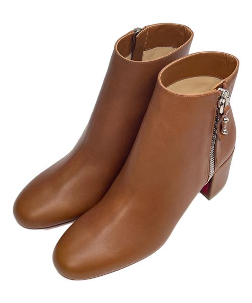 Christian Louboutin（クリスチャン・ルブタン）Christian Louboutin (クリスチャン・ルブタン) サイドジップブーツ ZIPTOTAL 55 ベージュ サイズ:36 1/2の古着・服飾アイテム