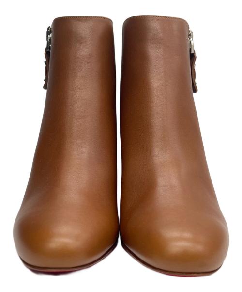Christian Louboutin（クリスチャン・ルブタン）Christian Louboutin (クリスチャン・ルブタン) サイドジップブーツ ZIPTOTAL 55 ベージュ サイズ:36 1/2の古着・服飾アイテム