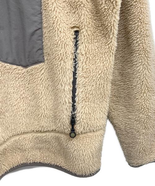 Patagonia（パタゴニア）Patagonia (パタゴニア) フリースジャケット ベージュ サイズ:Lの古着・服飾アイテム