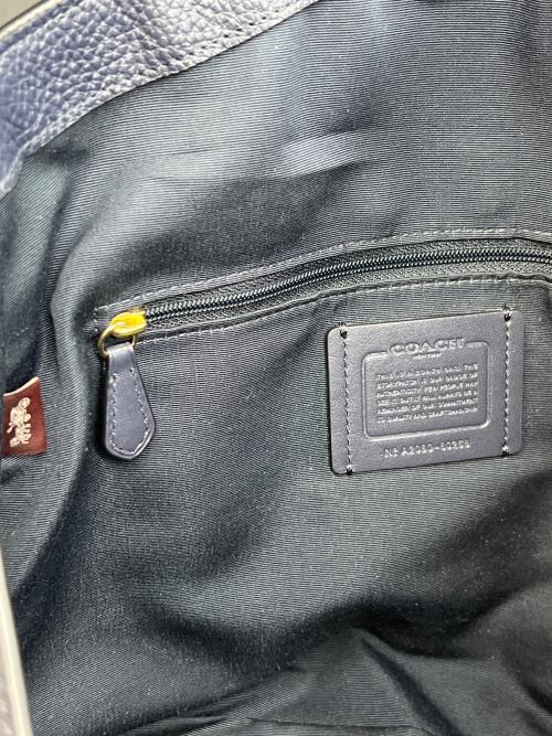 COACH（コーチ）COACH (コーチ) トートバッグ ペブルレザー ハリー ロゴ ネイビーの古着・服飾アイテム