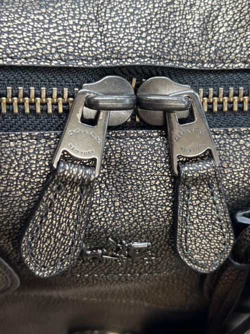 COACH（コーチ）COACH (コーチ) エレベーテッド ライダー33 サッチェル メタリックレザー ブロンズの古着・服飾アイテム