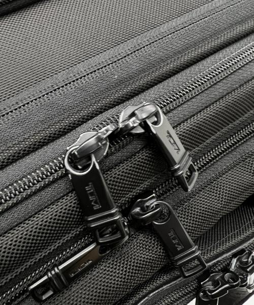 TUMI（トゥミ）TUMI (トゥミ) ALPHA 3 デラックス・4ウィール・ラップトップ・ケース・ブリーフ ブラックの古着・服飾アイテム