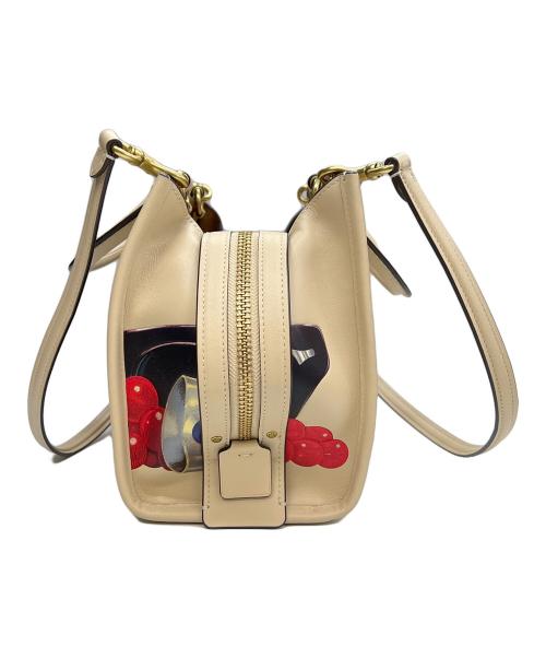 COACH（コーチ）COACH (コーチ) tom wesselmann (トム・ウェッセルマン) ショルダーバッグ Rogue 25 ベージュ×レッドの古着・服飾アイテム